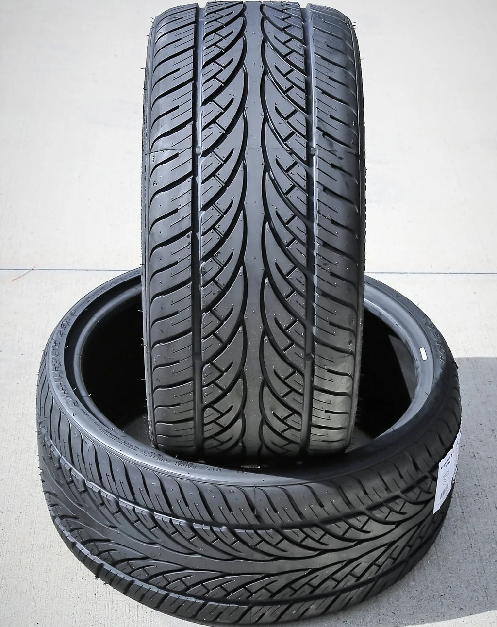 255/35ZR19 96W XL A/S Performance Tire M378
