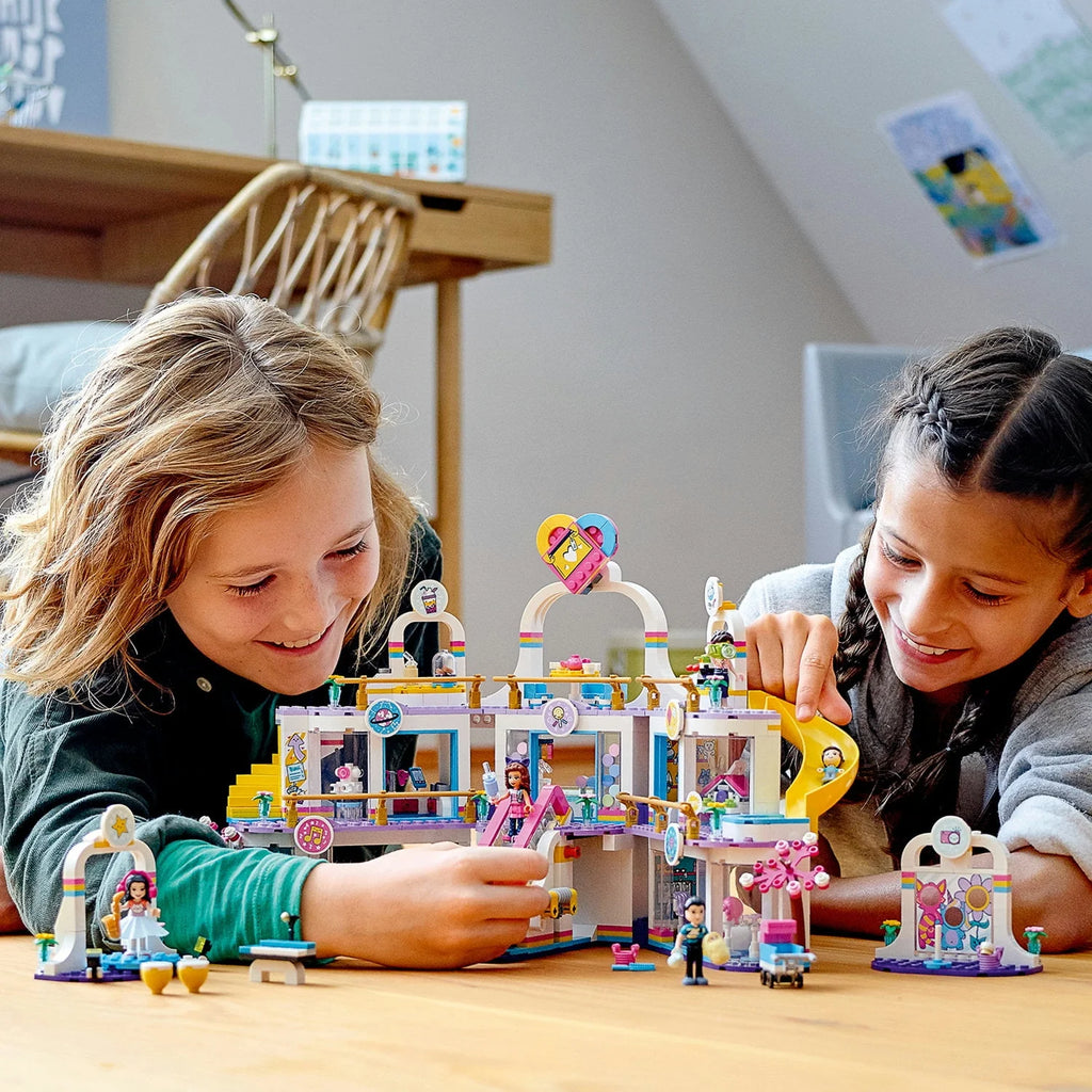 Building Toy (1,032 Pieces) Y86847