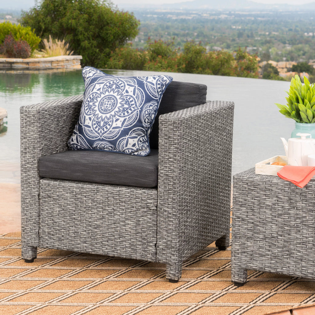 Outdoor Wicker Club Chair with Cushions R516