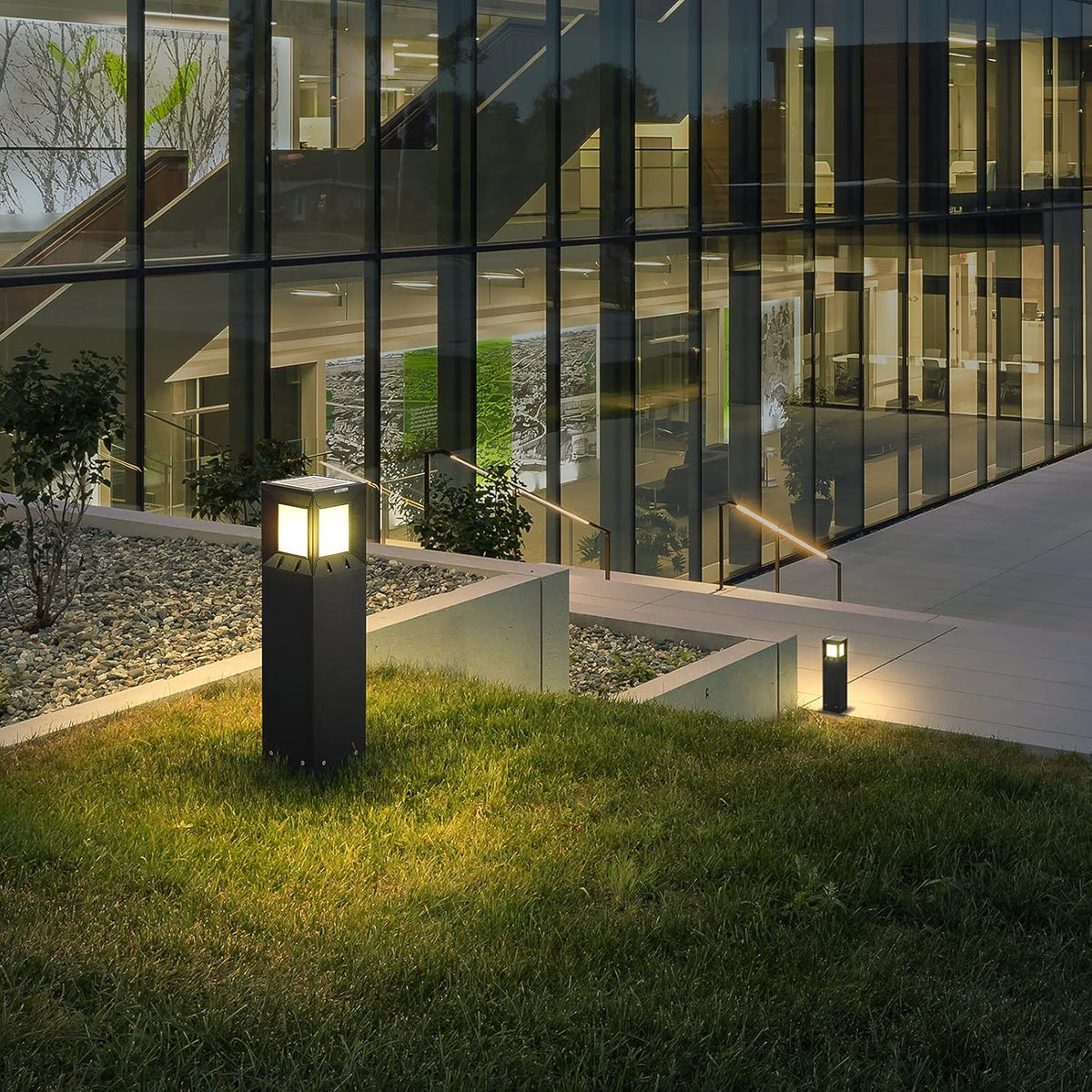 32 Inches Solar Landscape Path Light with IP54 Waterproof 3000K LED Outdoor Bollard Lighting O549773