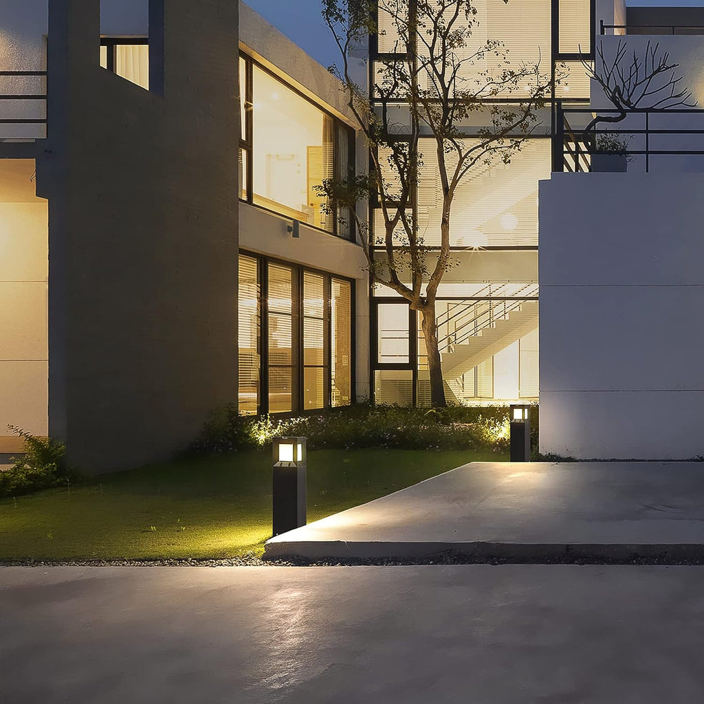 32 Inches Solar Landscape Path Light with IP54 Waterproof 3000K LED Outdoor Bollard Lighting O549773