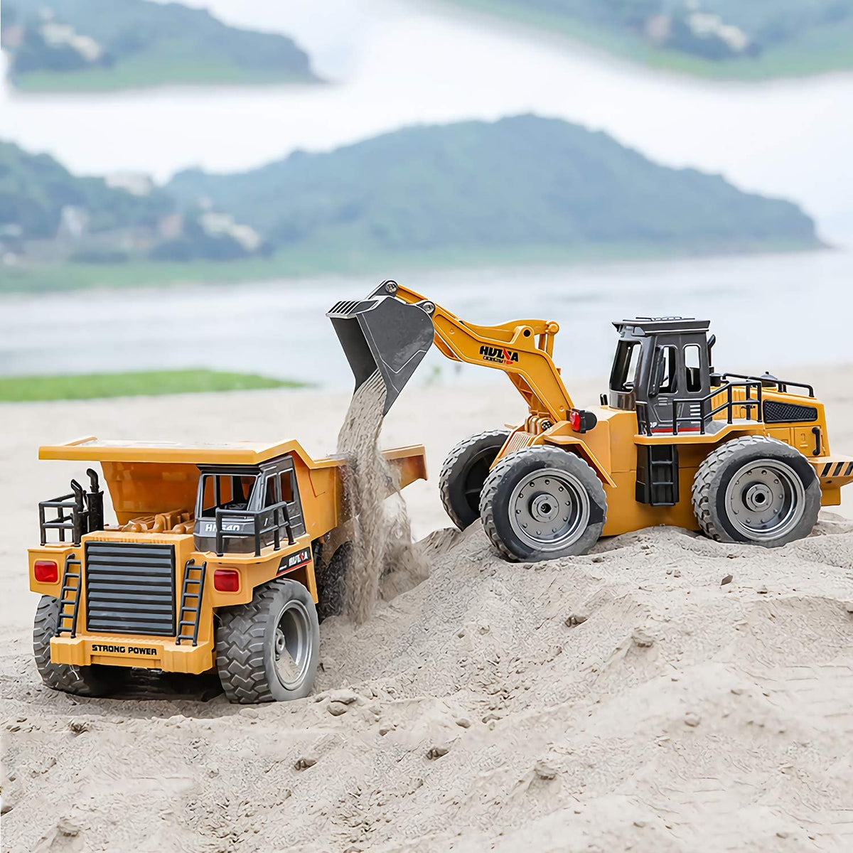 Remote Control Construction Dump Truck Toy with Rechargeable Battery O25760
