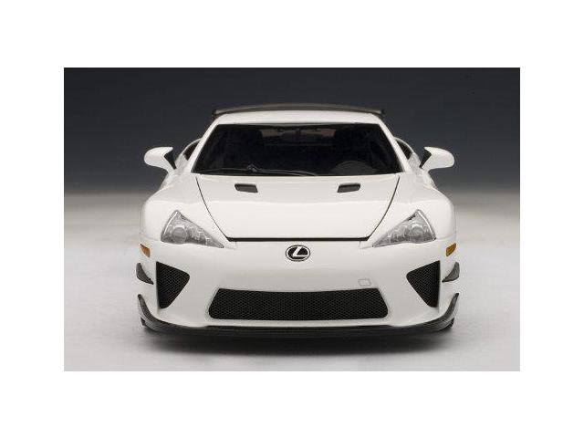 1:18 Pearl White Model E526