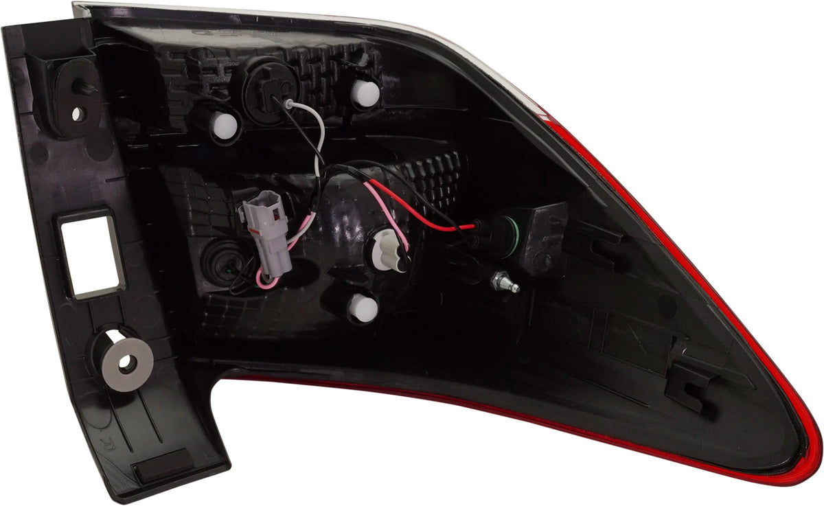 Tail Light for 2017-2019 Subaru Impreza Crosstrek Right Passenger Side Outer B8067