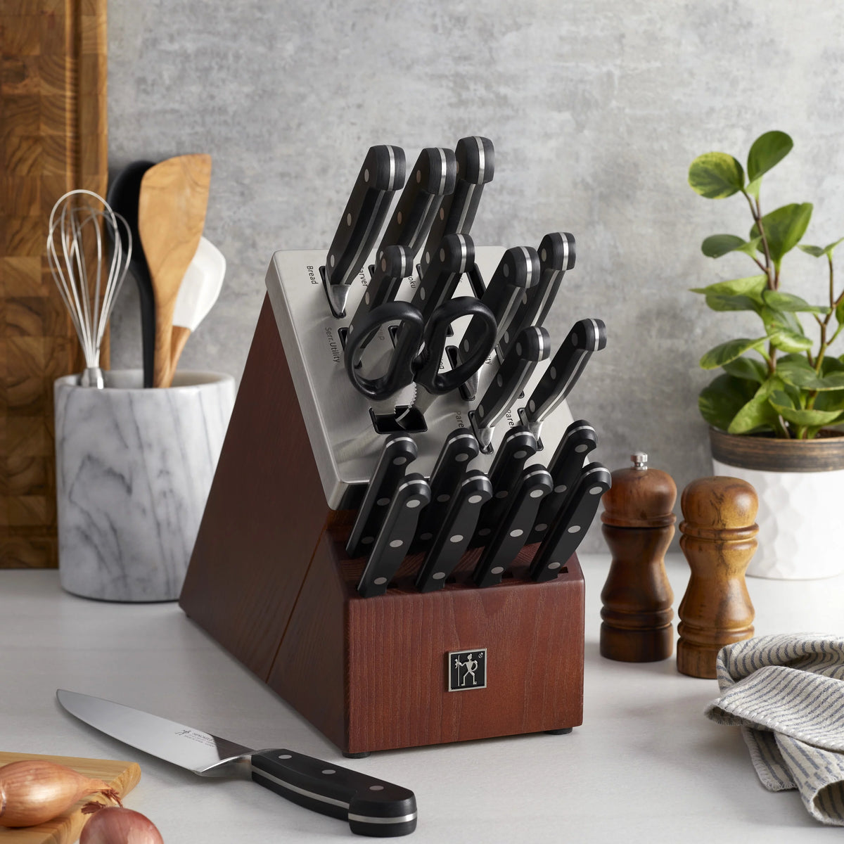 20-pc Self-Sharpening Knife Block Set F23403