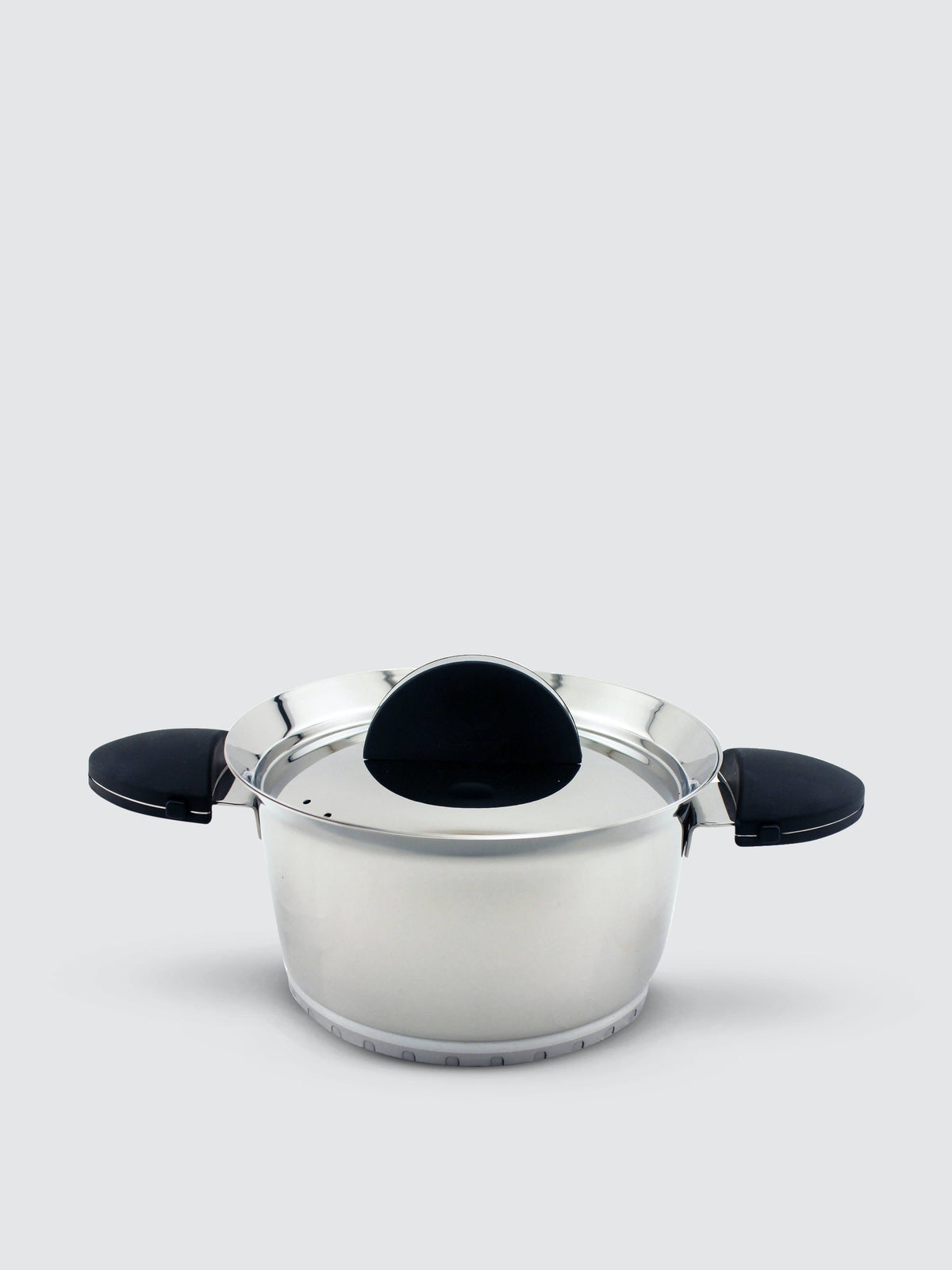 6.25x22 Covered Casserole Black B5357