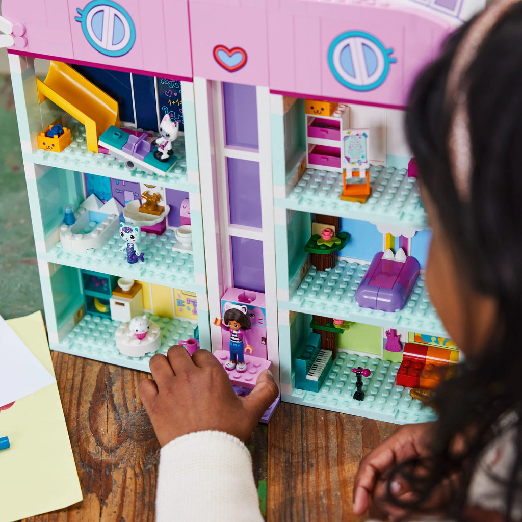 8-Room Building Toy Set D314259
