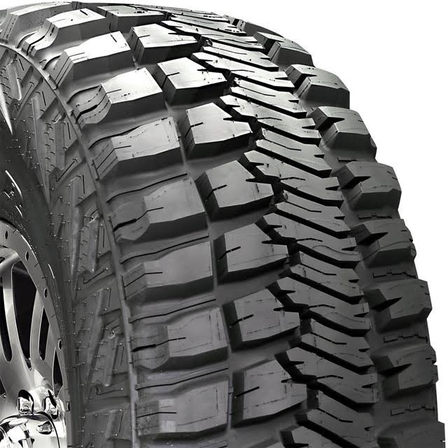 LT275/80 R17 Tire U670379