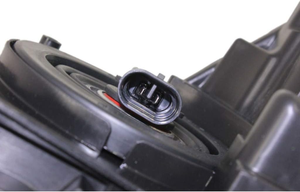Passenger Side Halogen Headlight Assembly F762024