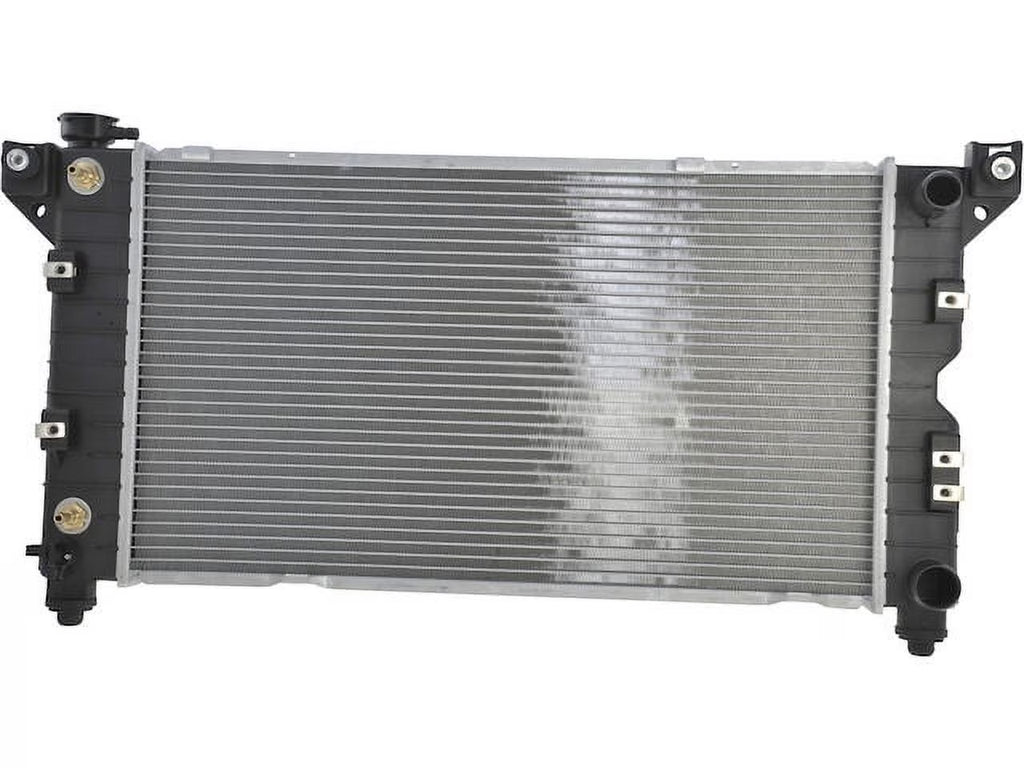 Radiator for 1996-2000 Dodge Caravan P863